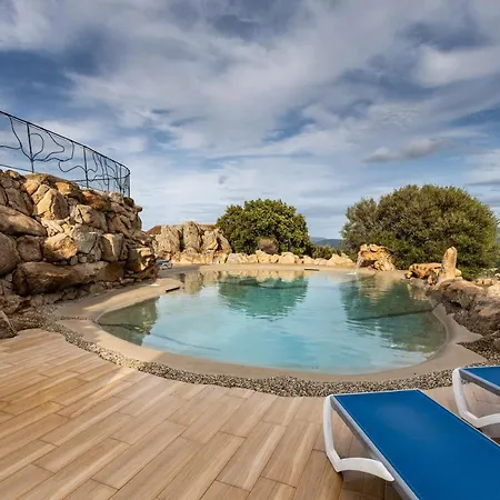 Rock Villa *