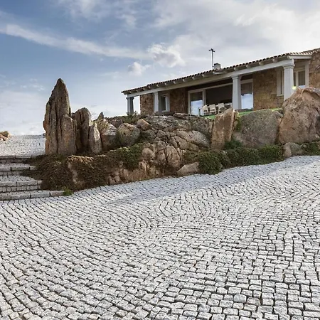 Rock Villa *