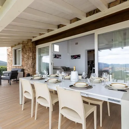 Rock Villa *